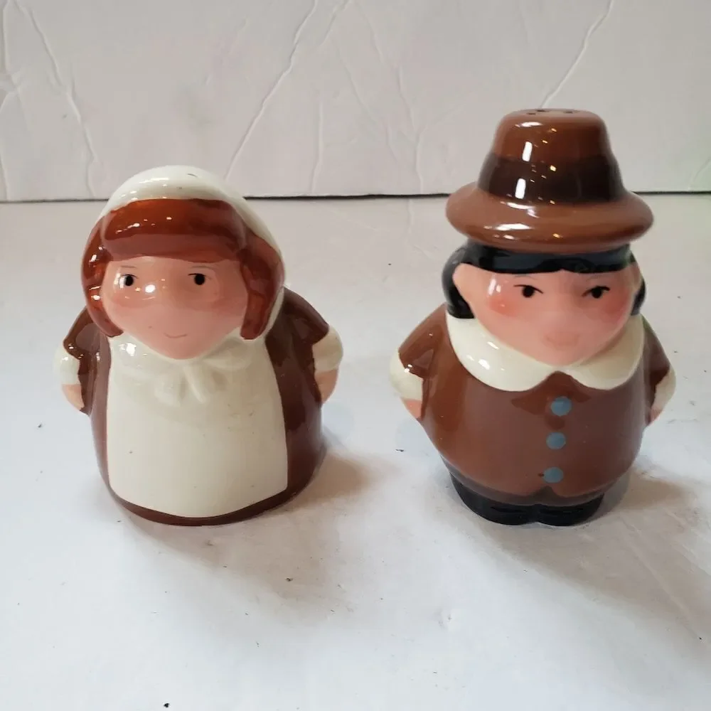 New Publix Pilgrim Salt & Pepper Shakers